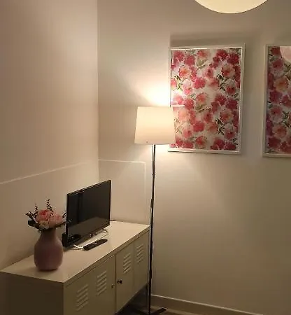 Casa Nella Pietra Viva Apartment *